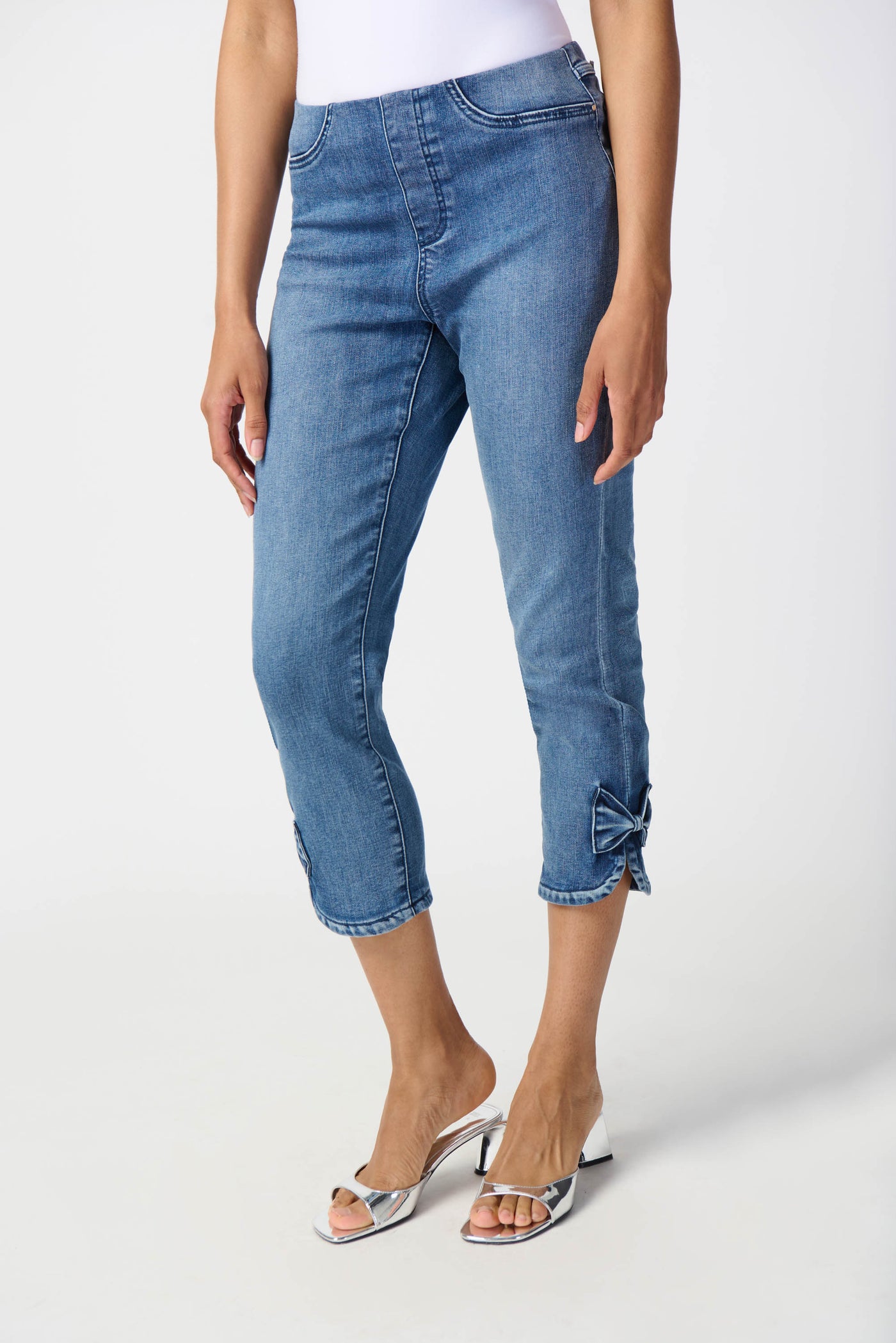 Joseph Ribkoff Slim Crop Jeans with Bow Detail 