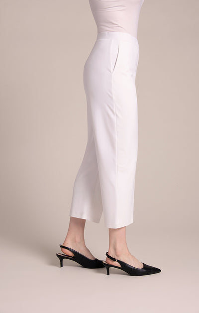 Nu Straight Leg Crop Pants Sympli