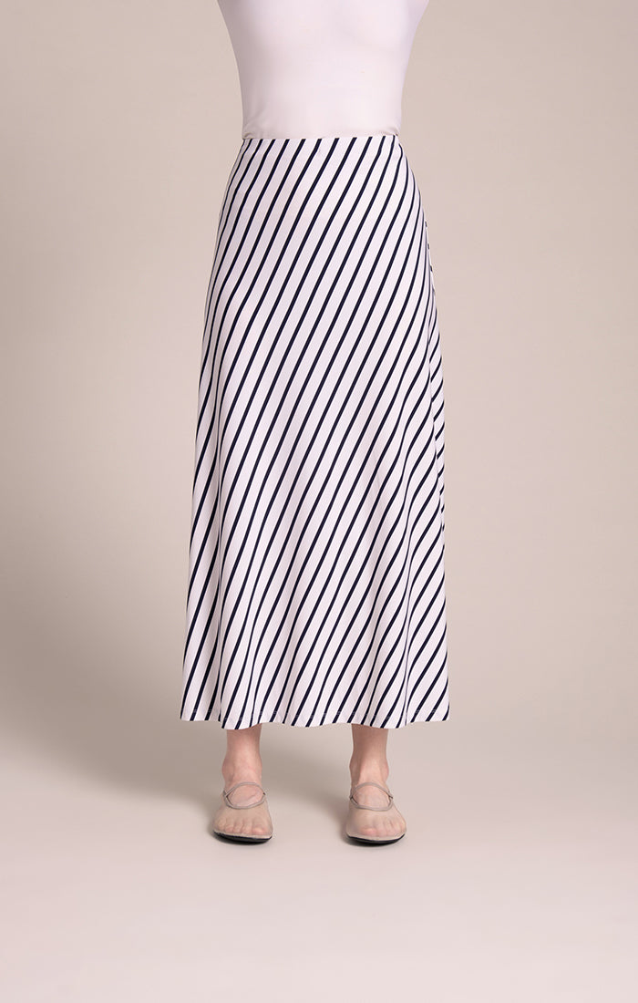 Essential A-Line Skirt Sympli