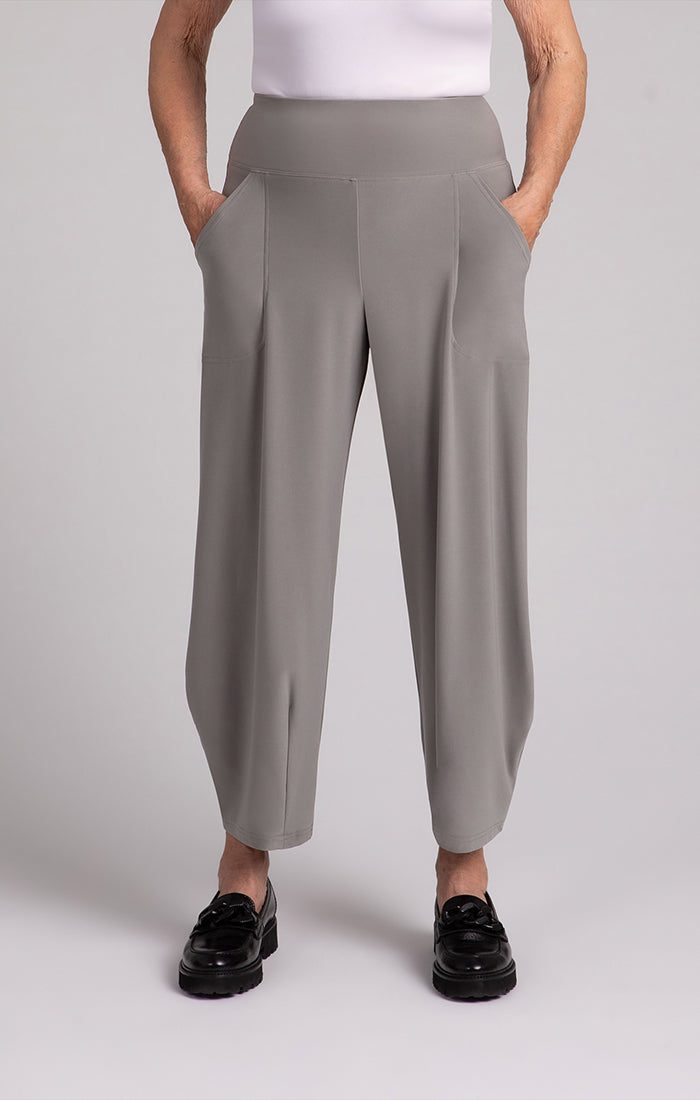 Narrow Lantern Pants Sympli